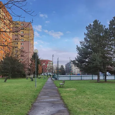 Elegant Escape Iii - Free Parking, Easy Access To Center Apartament Bratysława